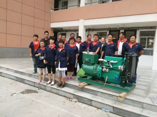 爱与责任——香蕉视频一区门业赴抗洪救灾最前线 捐赠赈灾物资